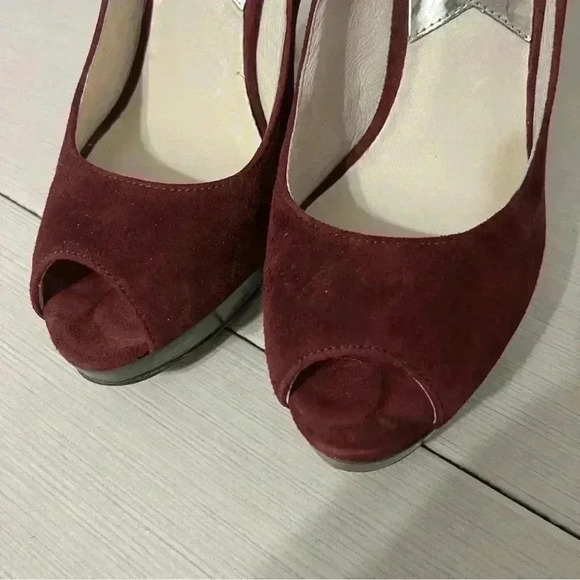 Michael Kors York Suede Platform Peep Toe size 7M - Picture 4 of 10